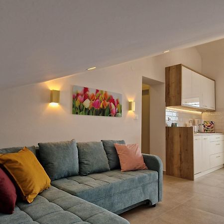 Haus Mit Meerblick Lopar Exteriér fotografie