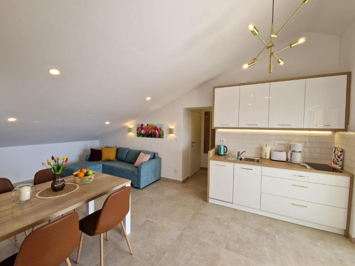 Haus Mit Meerblick Lopar Exteriér fotografie