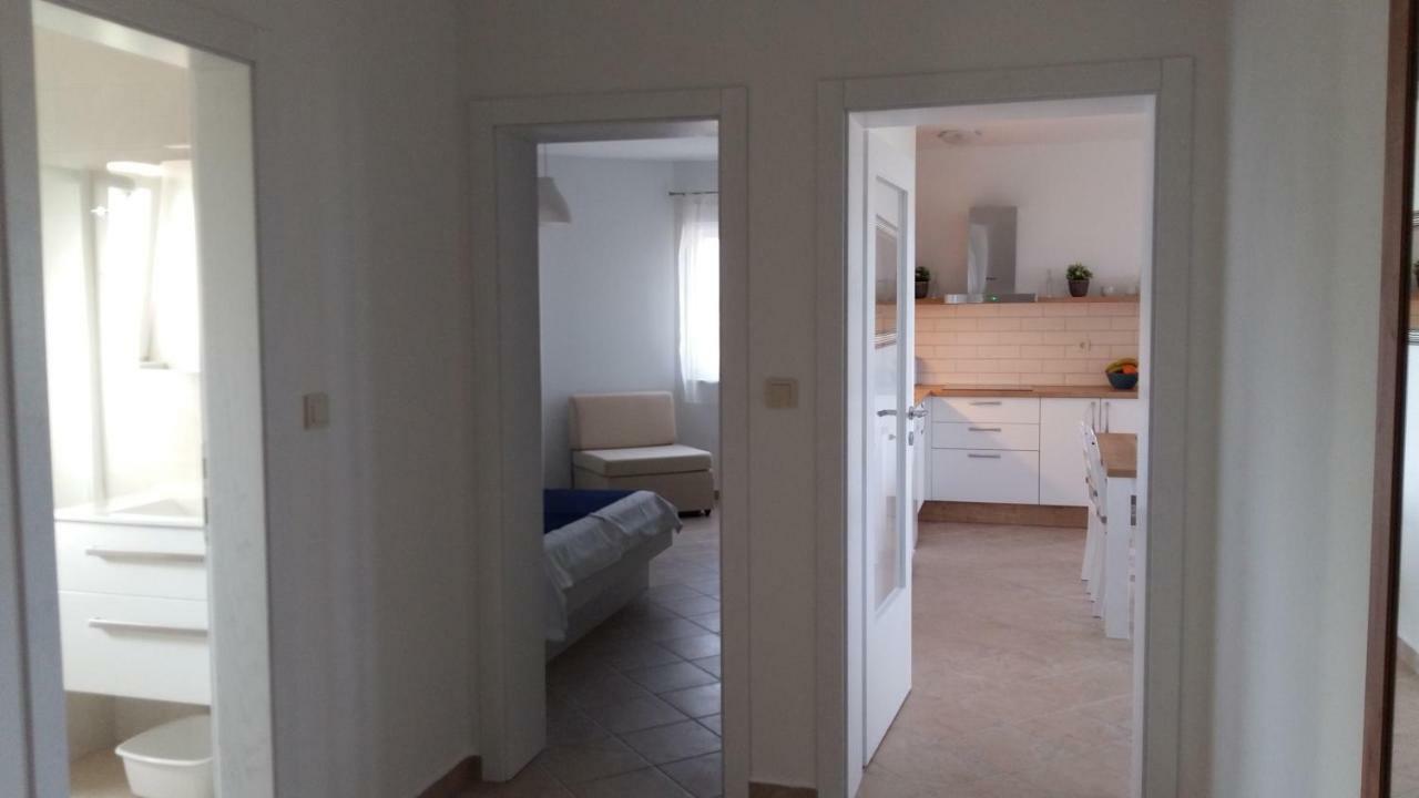 Haus Mit Meerblick Lopar Exteriér fotografie